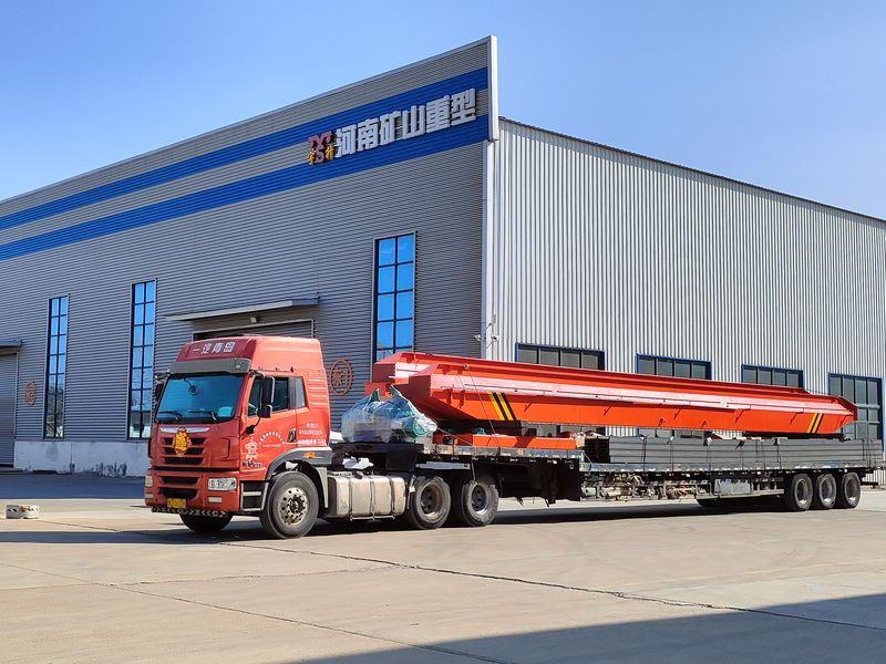 電動單梁起重機，LD20t-26.8m，4臺，發(fā)往石家莊交付客戶使用。